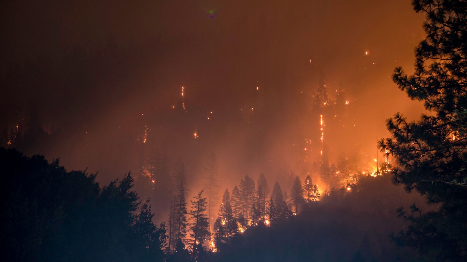 Klamath National Forest Fire Pot0911